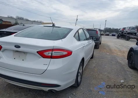 2016 Ford Fusion Se z USA, uszkodzony, nr VIN 3FA6P0H74GR158526